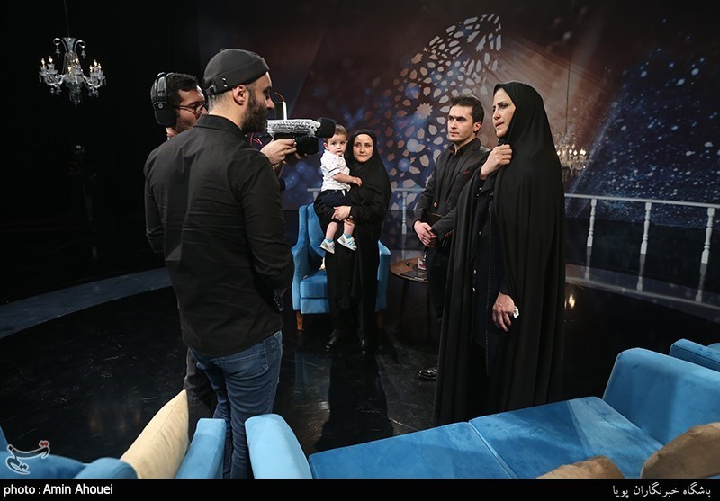 تلویزیون , صدا و سیمای جمهوری اسلامی ایران , شبکه یک , ماه مبارک رمضان , ویروس کرونا , مجریان تلویزیون ایران , بازیگران سینما و تلویزیون ایران , شبکه های سیمای جمهوری اسلامی ایران ,