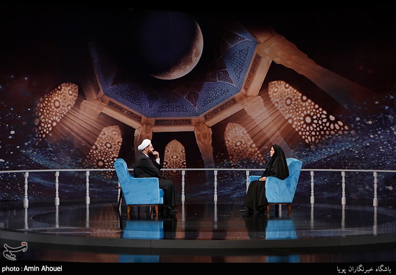 تلویزیون , صدا و سیمای جمهوری اسلامی ایران , شبکه یک , ماه مبارک رمضان , ویروس کرونا , مجریان تلویزیون ایران , بازیگران سینما و تلویزیون ایران , شبکه های سیمای جمهوری اسلامی ایران ,