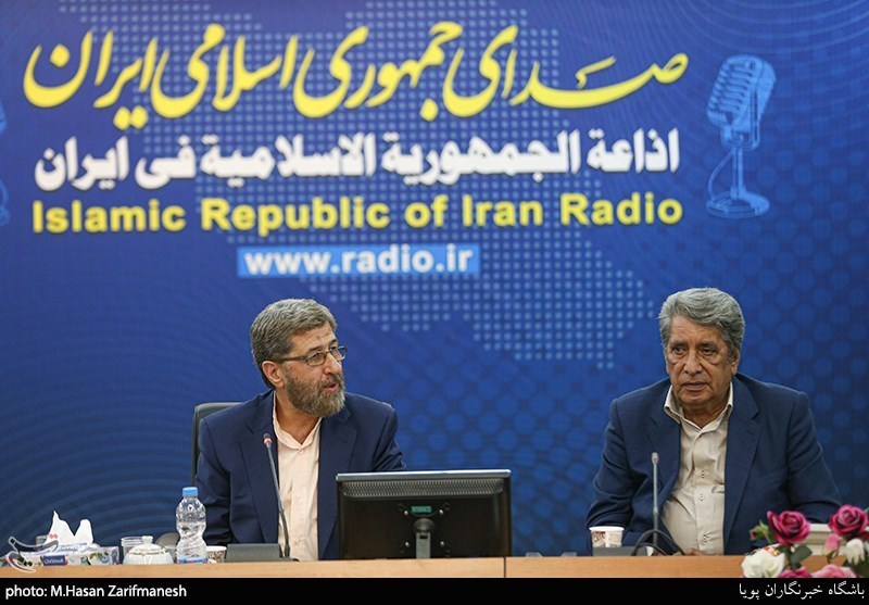 رادیو , صدا و سیمای جمهوری اسلامی ایران , مجریان تلویزیون ایران , کتاب و ادبیات ,