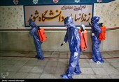 ضد عفونی راهروهای ندامتگاه تهران بزرگ در روزهایی کرونایی برای جلوگیری از شیوع کویید19