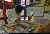 مهم‌ترین مراکز خاتم‌سازی درایران ،اصفهان و شیراز و تهران هستند که البته اکثر خاتم‌سازان در تهران اصفهانی یاشیرازی هستند.
