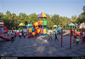 کودکان بیشتر اوقات فراغت خود را در بوستان بهاران محله وصفنارد سپری میکنند 