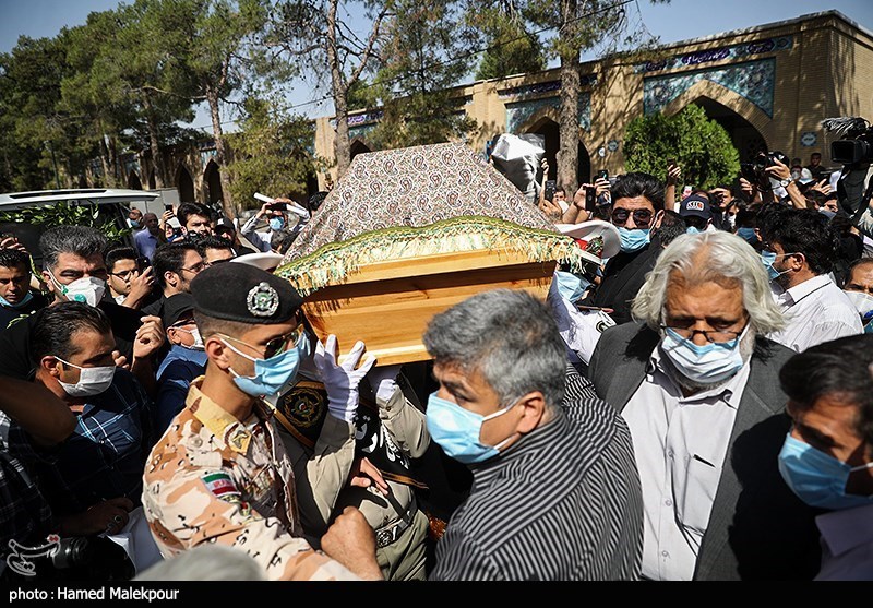 تشییع و خاکسپاری مرحوم محمدعلی کشاورز