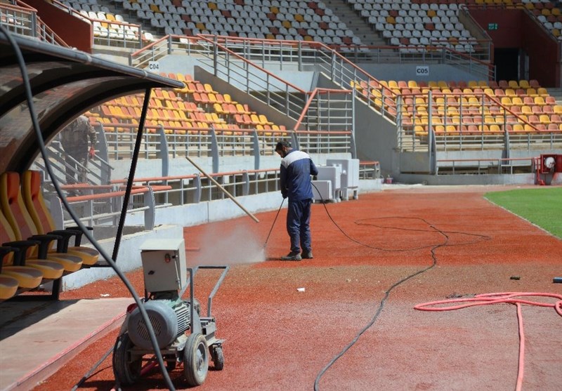 ورزشگاه شهدای فولاد خوزستان پیش از دیدار با استقلال ضدعفونی شد + عکس