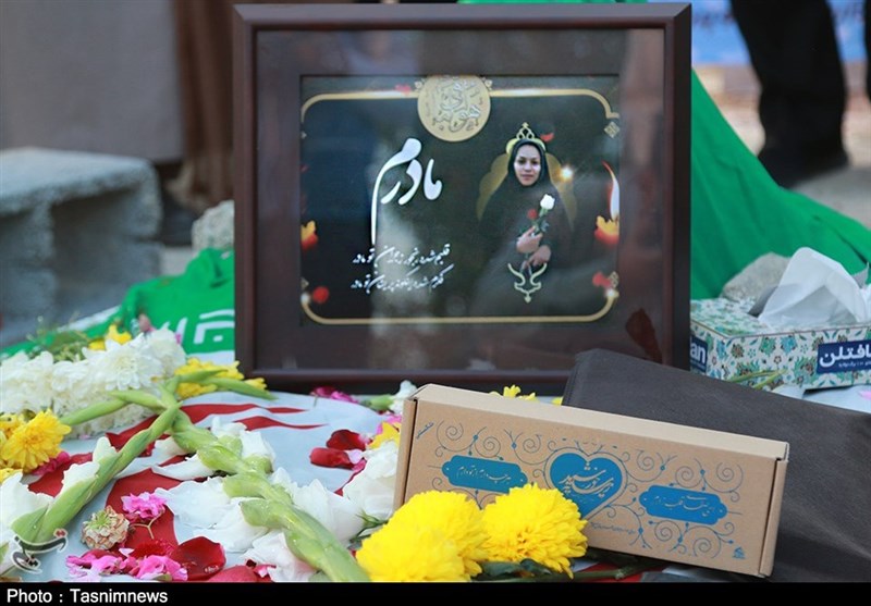 دهه کرامت  , 