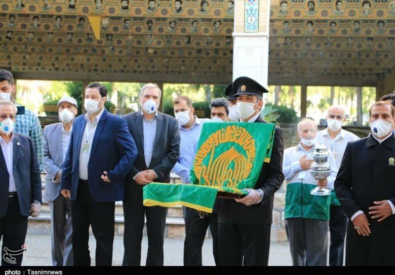 خانواده شهدا , آستان قدس رضوی , دهه کرامت , 