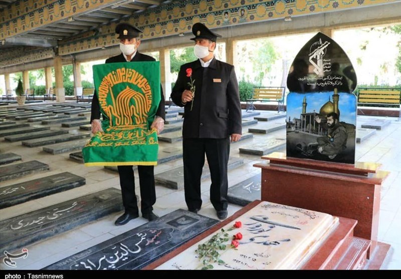 خانواده شهدا , آستان قدس رضوی , دهه کرامت , 