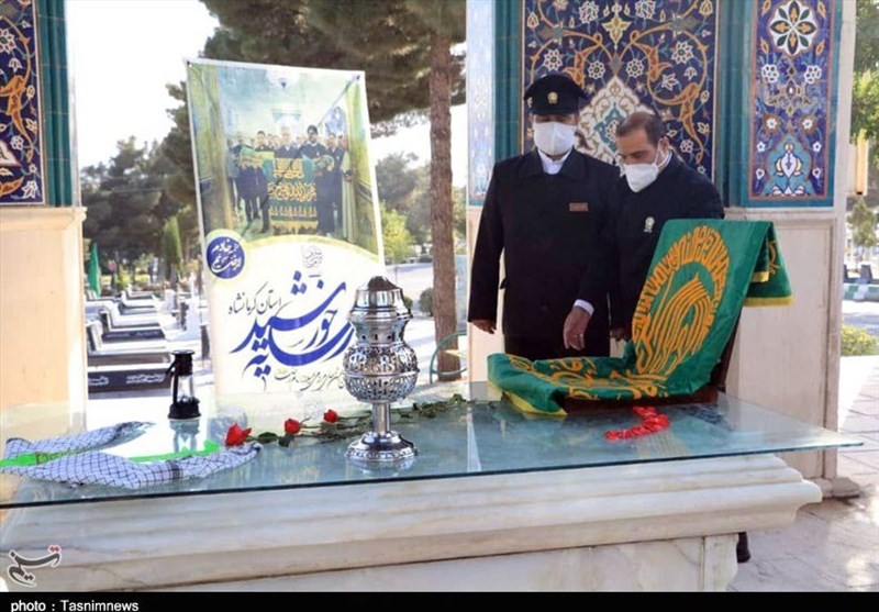 خانواده شهدا , آستان قدس رضوی , دهه کرامت , 