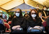 افسانه بایگان و فاطمه گودرزی در مراسم تشییع پیکر زنده‌یاد سیروس گرجستانی بازیگر سینما و تلویزیون
