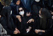 همسر زنده‌یاد سیروس گرجستانی در مراسم تشییع