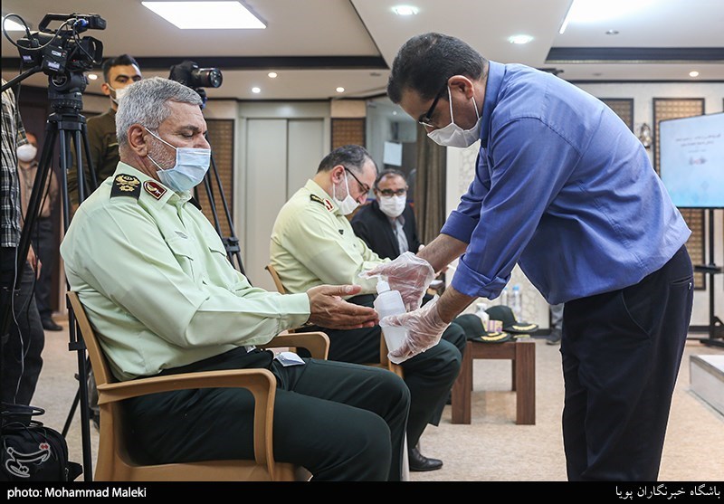 رونمایی از کتاب در مسیر آسمان