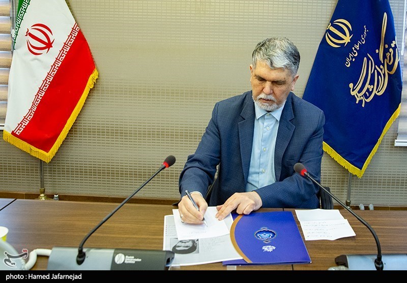 هنرهای تجسمی , جشنواره هنرهای تجسمی فجر , سید عباس صالحی , وزارت فرهنگ و ارشاد , فرهنگ و هنر , 