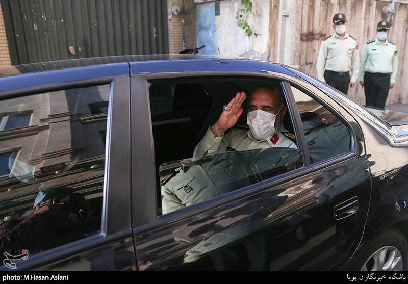 رونمایی از کتاب علمدار