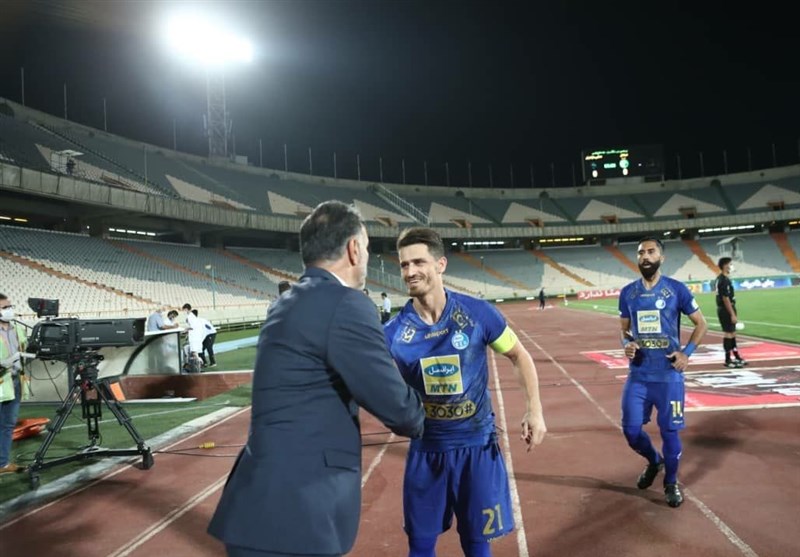 تیم فوتبال استقلال , تیم فوتبال نساجی مازندران , فرهاد مجیدی , محمود فکری ,