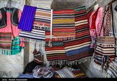 جاجیم‌ها پرز ندارند و می‌توان از هر دو روی آن استفاده کرد. کوچ‌نشینان از آن بهرهٔ زیادی می‌برند و کاربرد آن به عنوان روانداز و محافظ سرما است.
