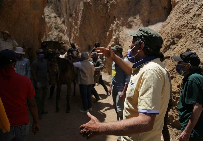 سریال ایرانی , تلویزیون , کارگردانان سینما و تلویزیون ایران , صدا و سیمای جمهوری اسلامی ایران ,