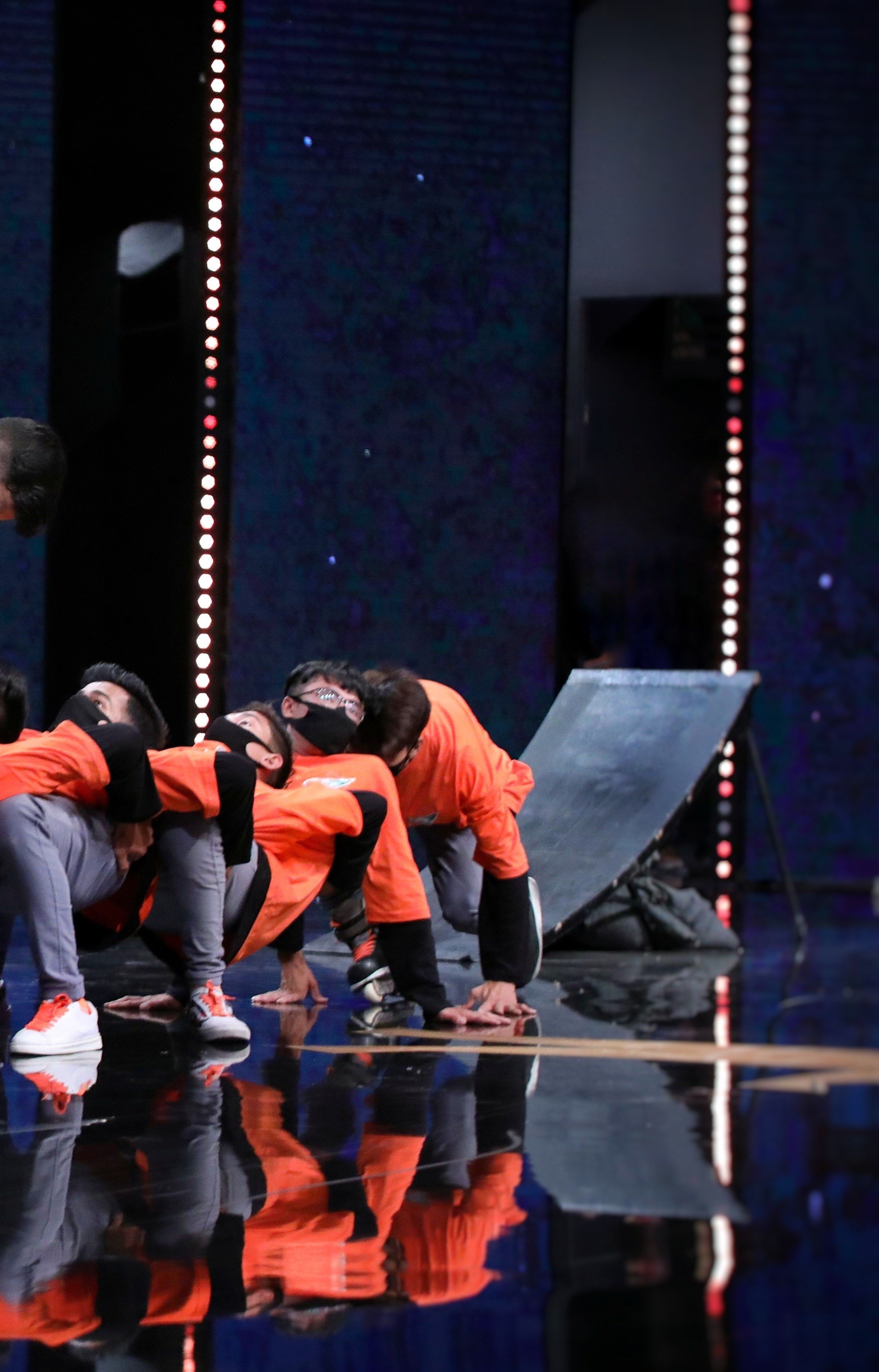 تلویزیون , صدا و سیمای جمهوری اسلامی ایران , شبکه سه سیما , بازیگران سینما و تلویزیون ایران , کشور افغانستان ,