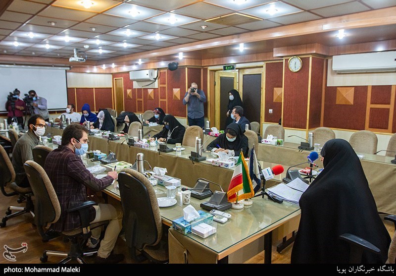 نشست خبری کبری خزعلی رئیس شورای اجتماعی فرهنگی شورای عالی انقلاب فرهنگی