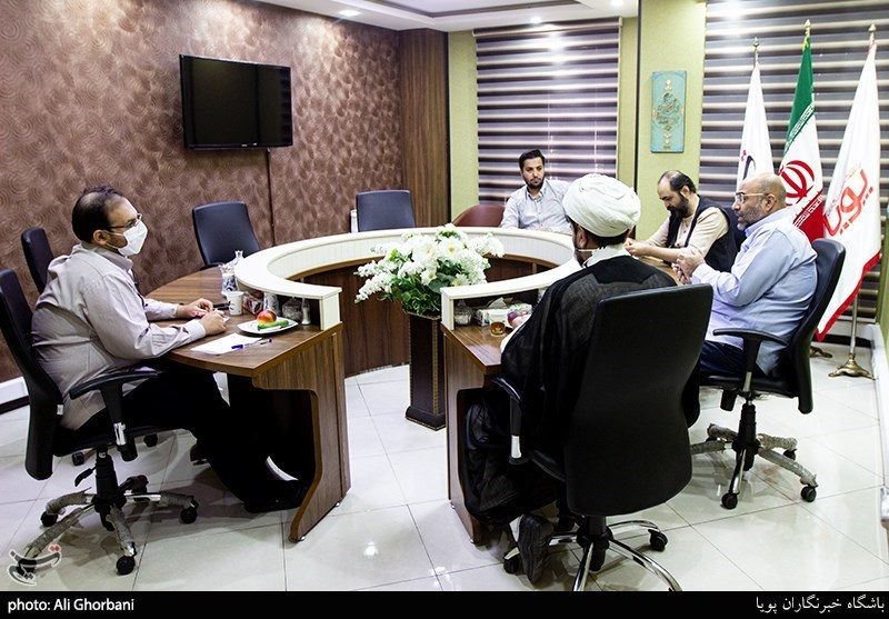 نشست فراخوان شعر آیینی علامه حلی