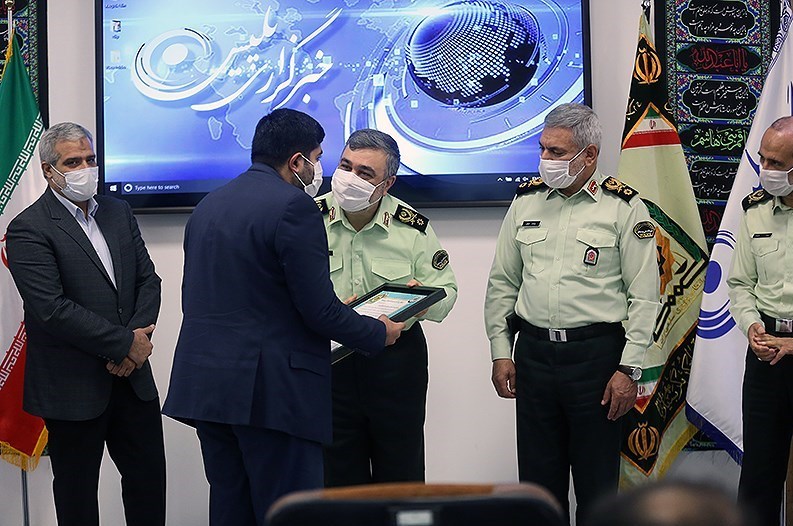 سردار حسین اشتری , پلیس | ناجا | نیروی انتظامی جمهوری اسلامی ایران , فرمانده نیروی انتظامی , روز خبرنگار , رسانه , رسانه‌های داخلی , فضای مجازی , 