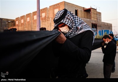 اهتزاز پرچم 200 متری یا حسین ع در پارک جزیره اهواز