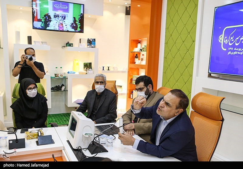 نشست معرفی دستگاهRDSSدرکمک به تشخیص سریع کرونا با حضور  سعید سرکار، دبیر ستاد ویژه توسعه فناوری‌نانو و محمد عبدالاحد،مسئول آزمایشگاه ادوات نانوبیوالکترونیک دانشکده مهندسی برق و کامپیوتر دانشگاه تهران