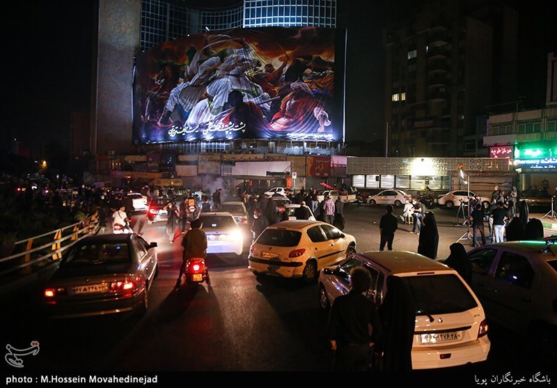 تعویض دیوارنگاره میدان ولیعصر(عج) تهران