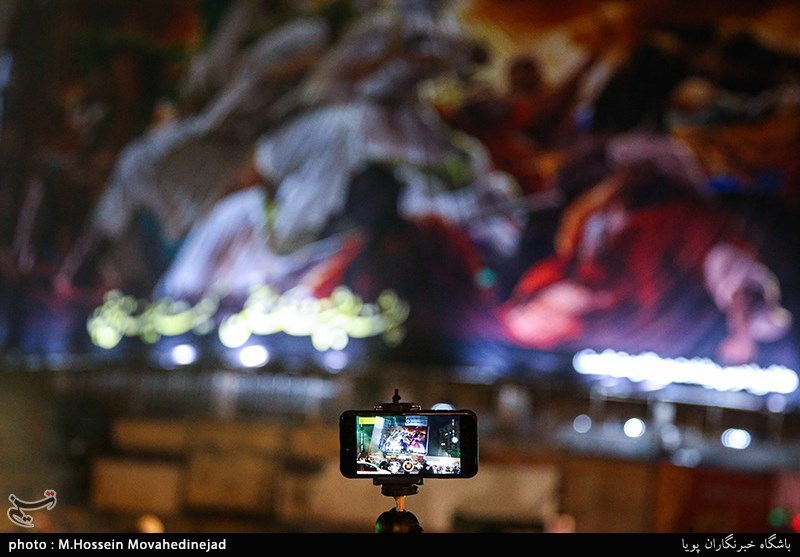 تعویض دیوارنگاره میدان ولیعصر(عج) تهران