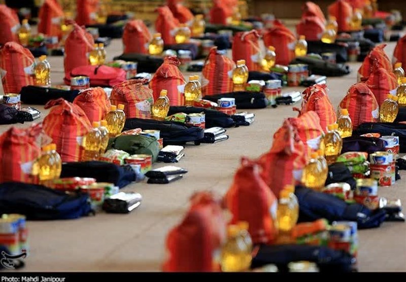 مرحله سوم رزمایش کمک مومنانه سپاه صاحب الزمان(عج)؛ 60 هزار بسته معیشتی و لوازم‌التحریر توزیع شد