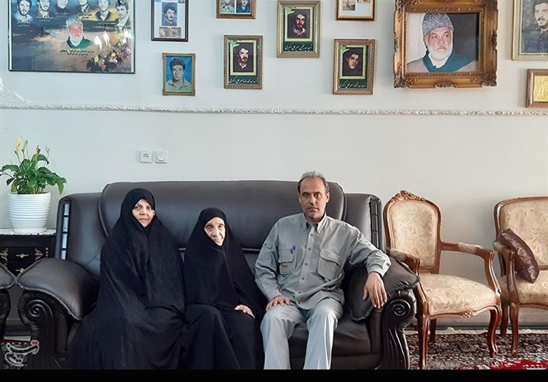 دفاع مقدس , شهدای دفاع مقدس , خانواده شهدا ,