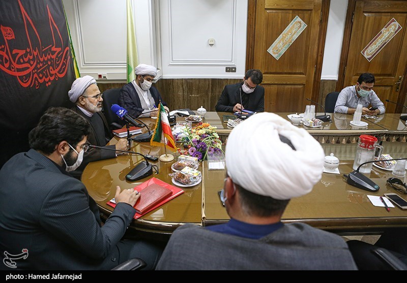 نشست حجت‌الاسلام حمید احمدی رئیس کمیته فرهنگی آموزشی ستاد مرکزی اربعین حسینی