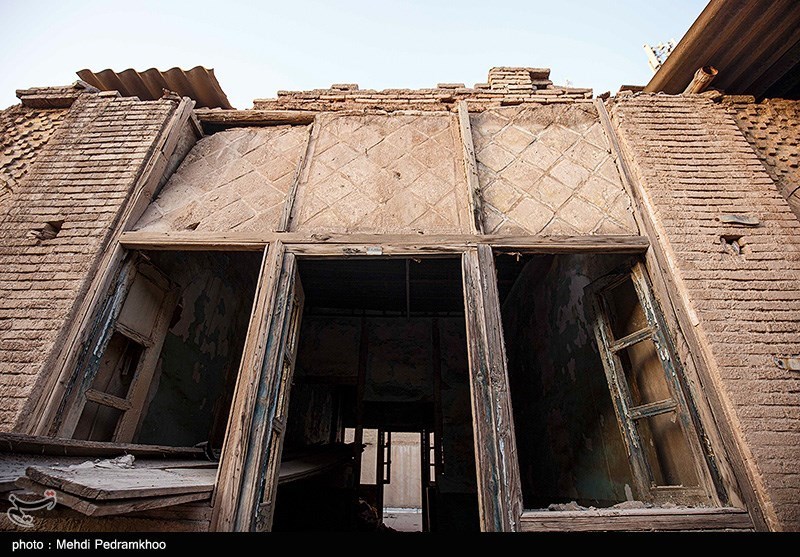 مسافرخانه قصر شیرین اهواز