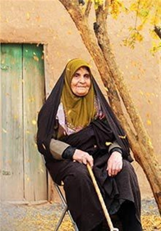 هفته دفاع مقدس , ادبیات دفاع مقدس , 