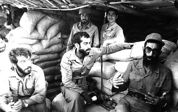 امام خامنه‌ای , دفاع مقدس , 