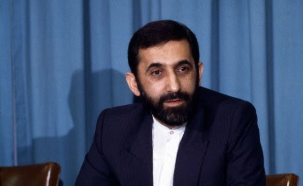 نهضت آزادی ایران , دفاع مقدس , امام خامنه‌ای , امام خمینی(ره) , آیت‌الله اکبر هاشمی رفسنجانی , 