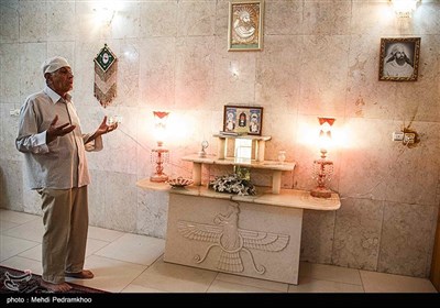 زمین همایشگاه فرهنگی ورزشی زرتشتیان اهواز توسط ارباب فریدون اهدا اما توسط انجمن زرتشتیان اهواز احداث شد