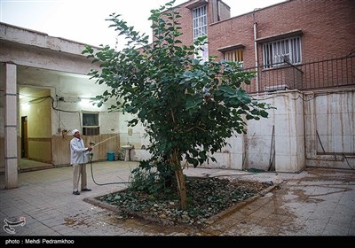 .نیایشگاه و آرامستان زرتشتیان اهواز توسط ارباب فریدون رشیدی در سال 1333 در اهواز بنا شد