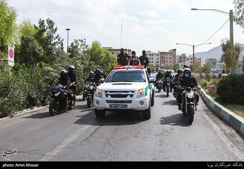 عربده‌کش مشیریه در شهر گردانده شد