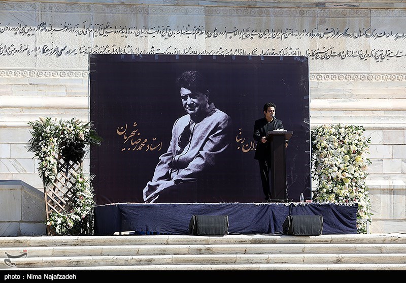 مراسم خاکسپاری مرحوم استاد شجریان در طوس