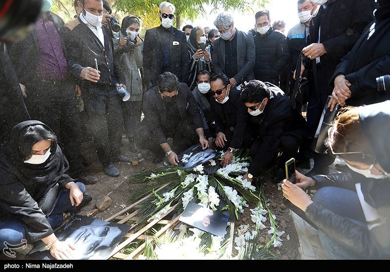 مراسم خاکسپاری مرحوم استاد شجریان در طوس