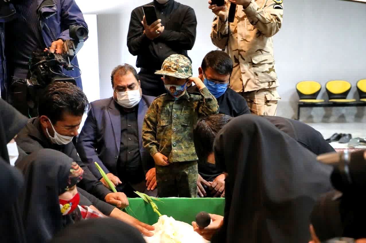 مدافعان حرم , شهدای مدافع حرم , جبهه مقاومت اسلامی , معراج شهدا , خانواده شهدا , 