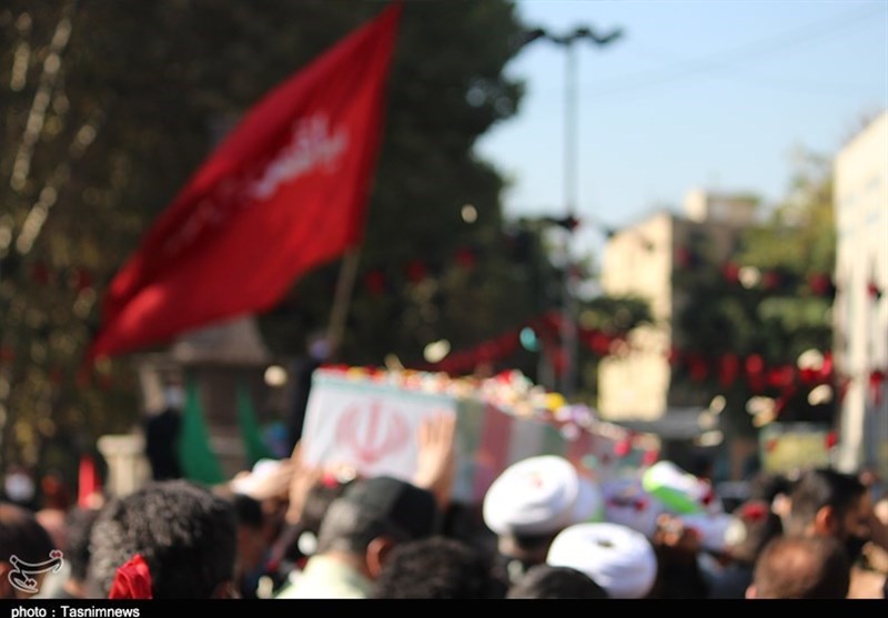 حماسه‌سرایی مادر شهید امیر رضا نیرسی
