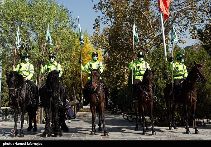 رژه "اسواران" یگان‌ویژه نیروی انتظامی در خیابان ولیعصر (عج)