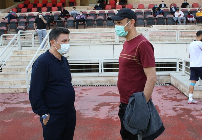 تیم فوتبال پرسپولیس , تیم فوتبال گلگهر سیرجان ,