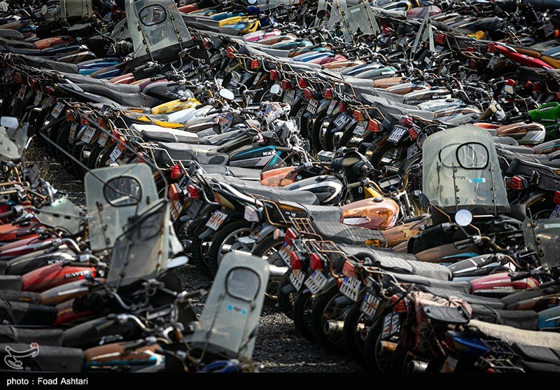 رسوب چند ساله موتورسیکلتها در پارکینگهای تهران