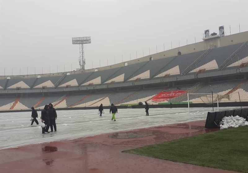 تیم فوتبال پرسپولیس , تیم فوتبال صنعت نفت آبادان ,