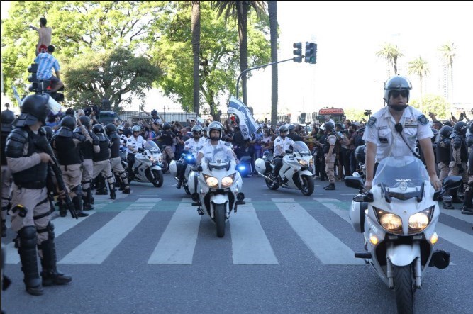 دیگو آرماندو مارادونا , فوتبال , تیم ملی فوتبال  آرژانتین , 