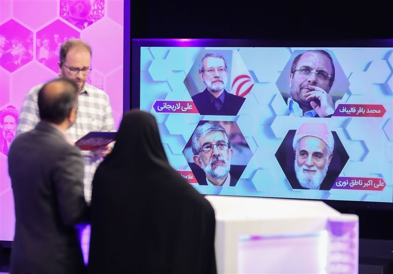 تلویزیون , صدا و سیما , برنامه های تلویزیونی , شبکه افق , شبکه یک , شبکه دو , شبکه سه سیما , شبکه نسیم , برنامه تلویزیونی دورهمی , عصر جدید , 