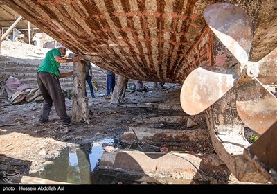 گلافی حرفه لنج سازی و قایق سازی - آبادان