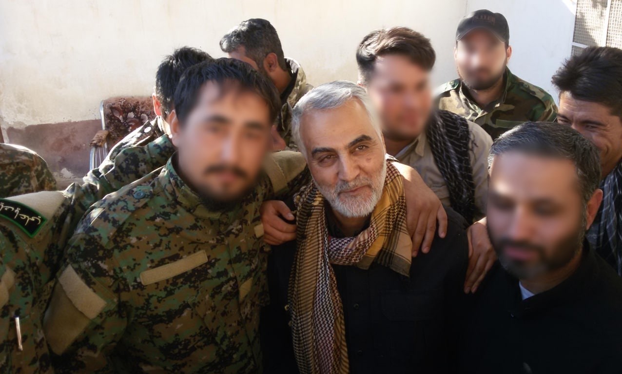 لشکر فاطمیون , مدافعان حرم , جبهه مقاومت اسلامی , شهید سپهبد قاسم سلیمانی , شهدای مدافع حرم , عکس , شهید , 